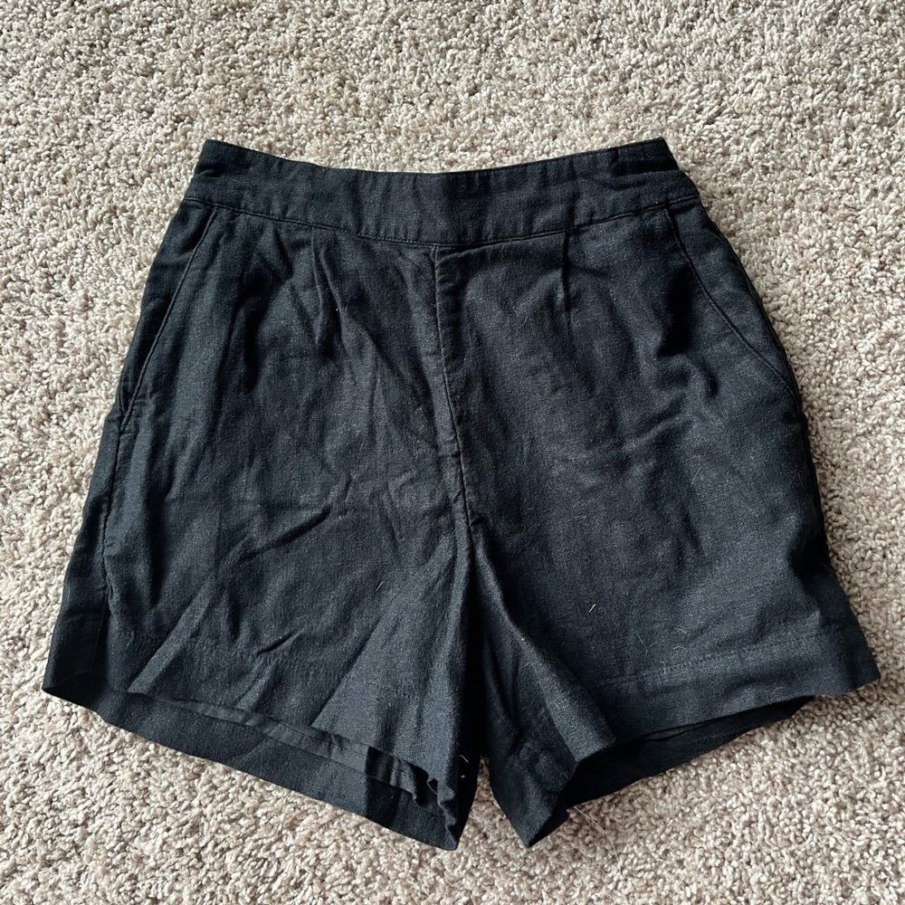 Abercrombie linen shorts in black - size XS
